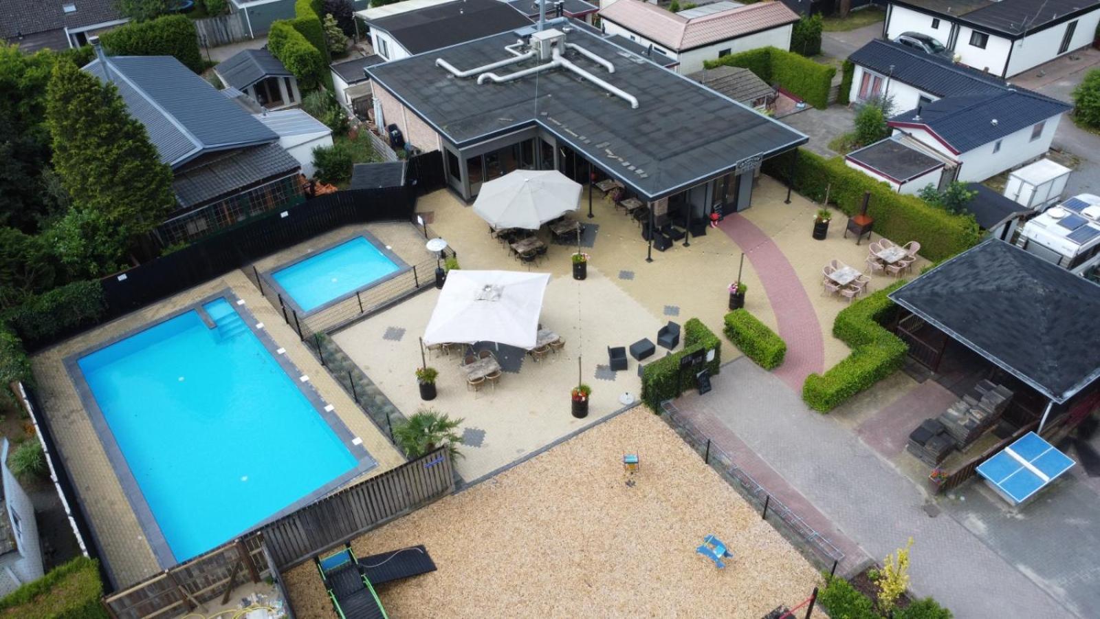 Veluwe Vakanties Chalets With Private Barrel Sauna - With Pool Bar And Restaurant Facilities In The Veluwe National Park Putten Exteriör bild
